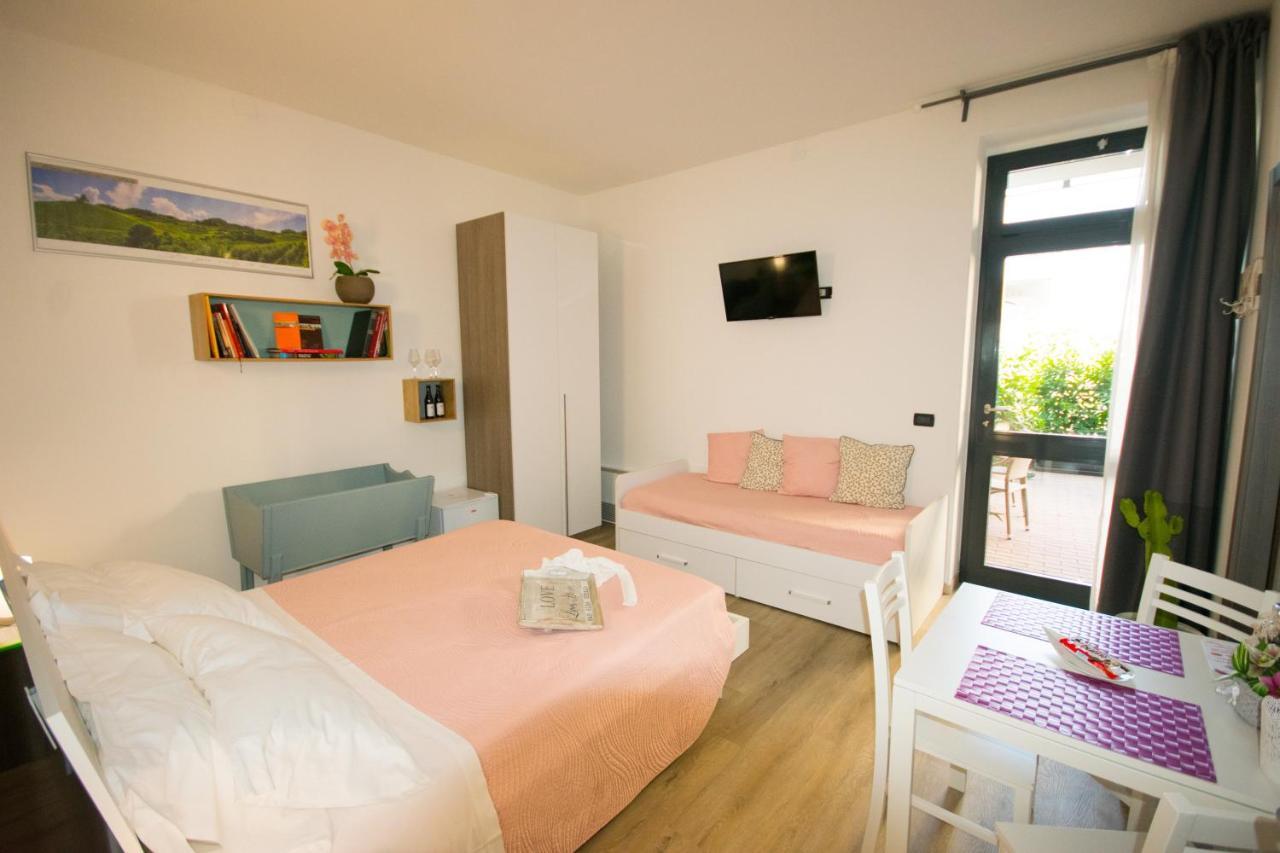 Alba Serena Camere Luaran gambar