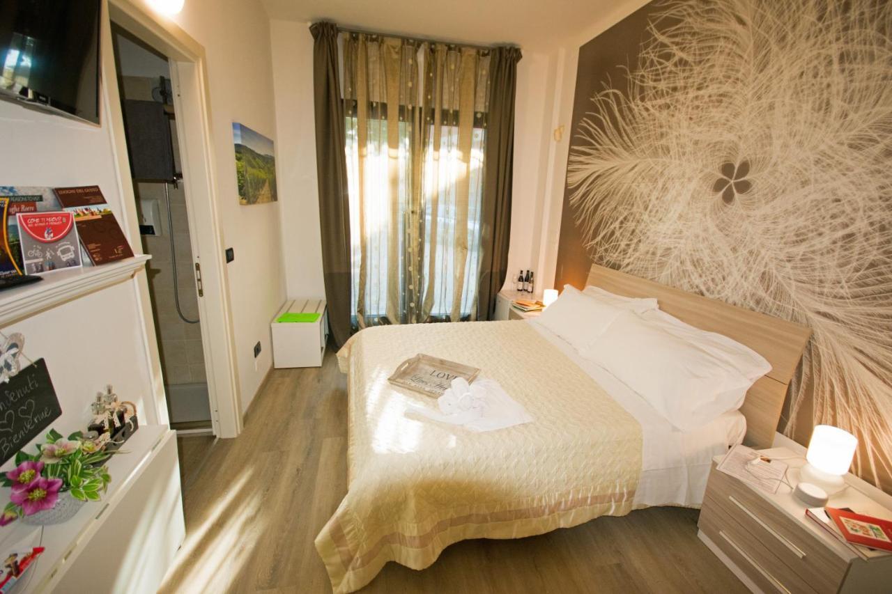Alba Serena Camere Luaran gambar