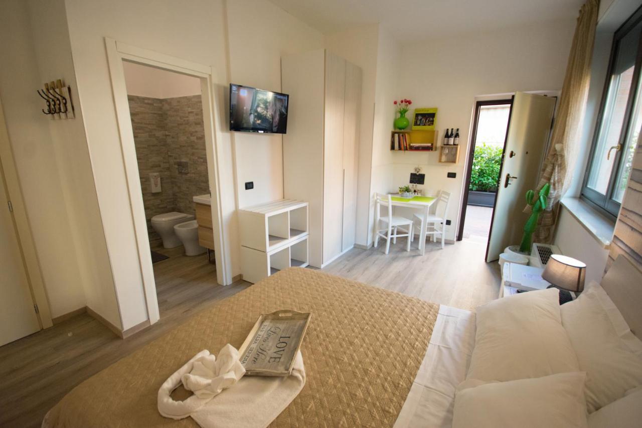 Alba Serena Camere Luaran gambar