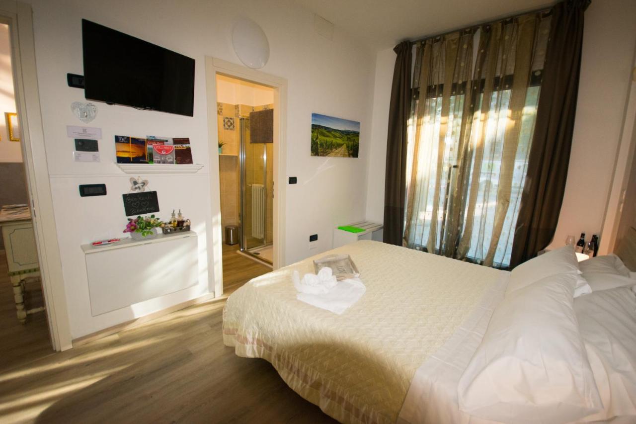 Alba Serena Camere Luaran gambar